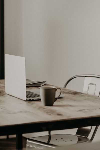 best laptop for social media marketing header image